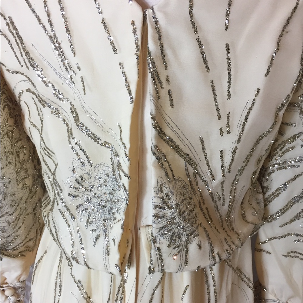 NWT Alyce Designs Vintage white and silver beaded gown - Picture 7 of 16